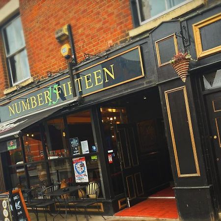 Fifteens Of Chester Bagian luar foto